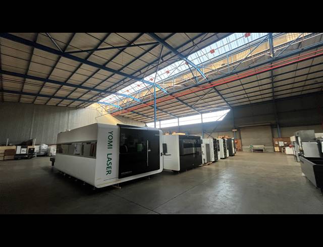 2,169M² WAREHOUSE TO LET IN SPARTAN